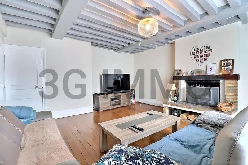 Corps de ferme - 370 m² - 11 pièces