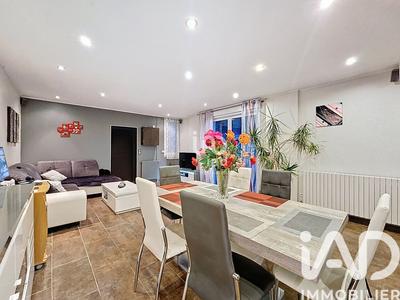 Maison - 85 m² - 5 pièces