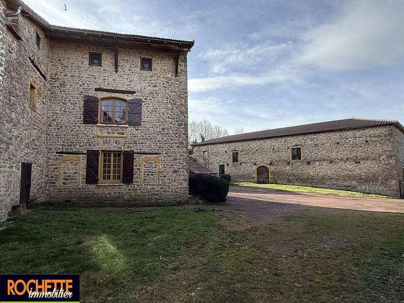 Demeure - 228 m² - 9 pièces