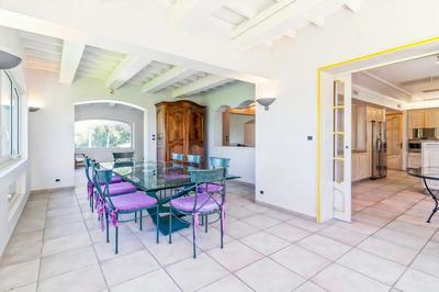 Maison - 500 m² - 8 pièces