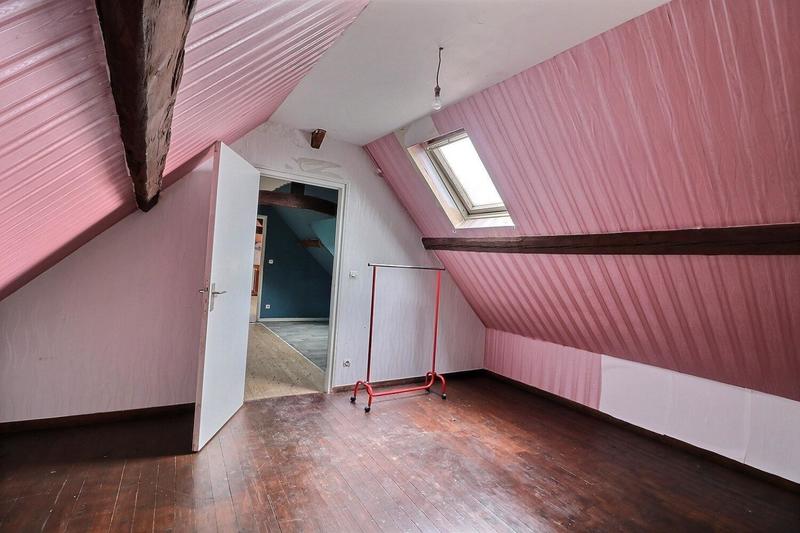 Maison - 93 m² - 5 pièces