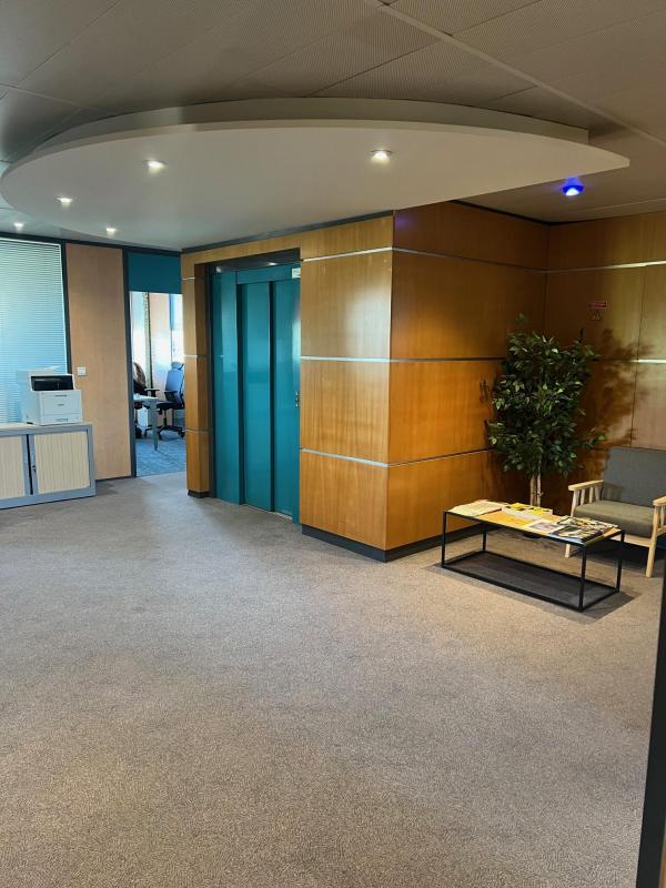 Bureau - 17 m² - 1 pièce