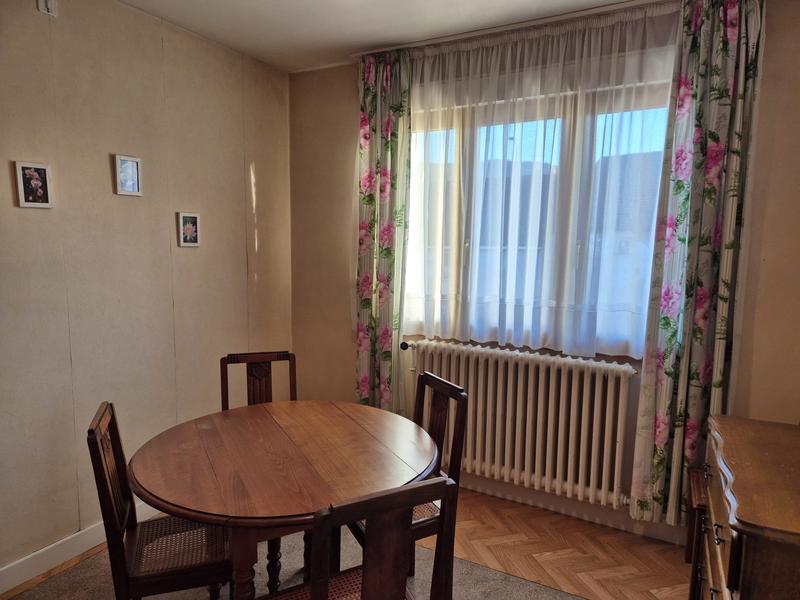 Maison traditionnelle - 95 m² - 5 pièces