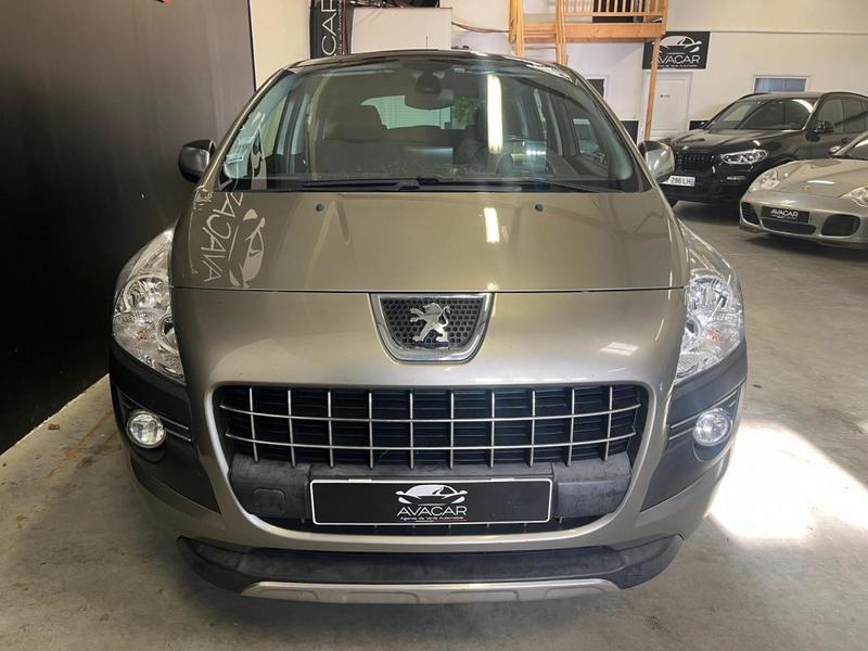 Peugeot 3008 1.6 HDi 110 cv / Premium Pack