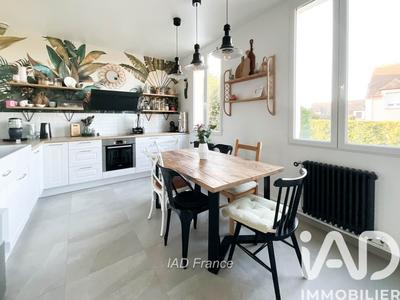 Maison - 140 m² - 6 pièces