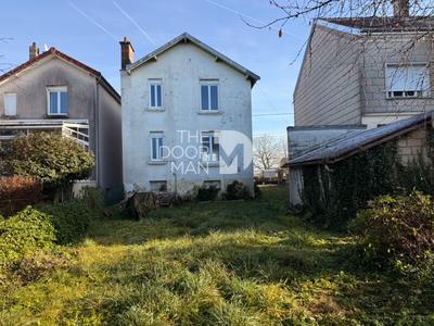Maison - 85 m² - 5 pièces