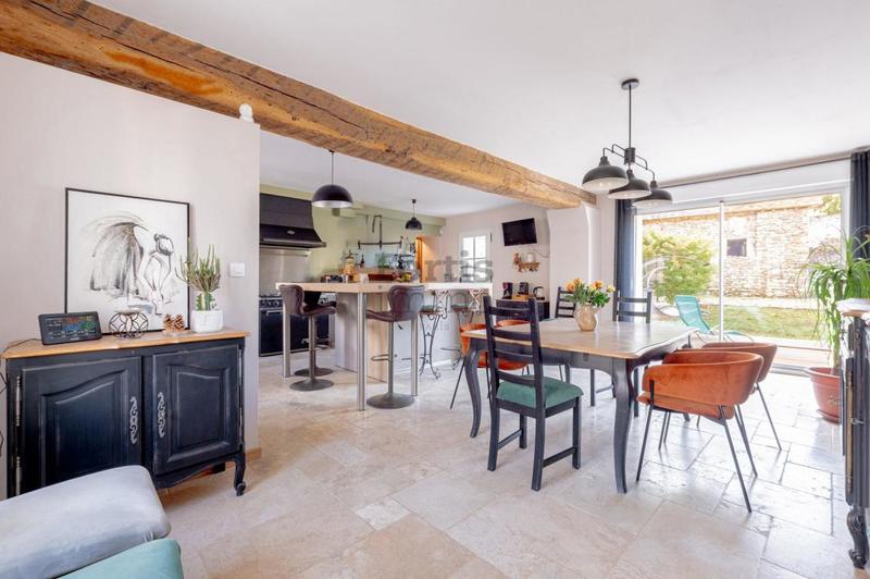 Corps de ferme - 353 m² - 11 pièces