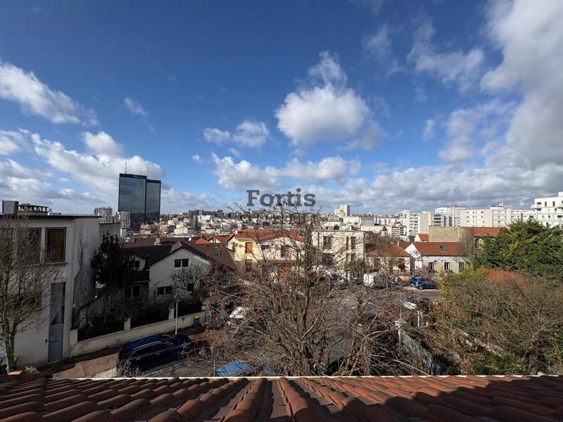 Maison - 265 m² - 8 pièces