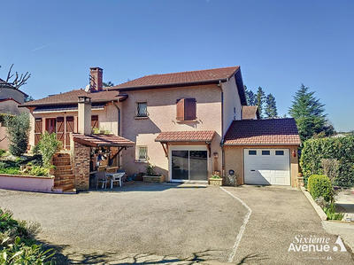 Maison - 157 m² - 7 pièces