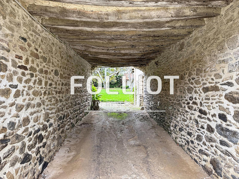 Maison - 250 m² - 8 pièces