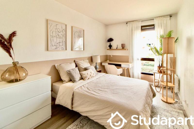 Chambre - 15 m² - 1 pièce