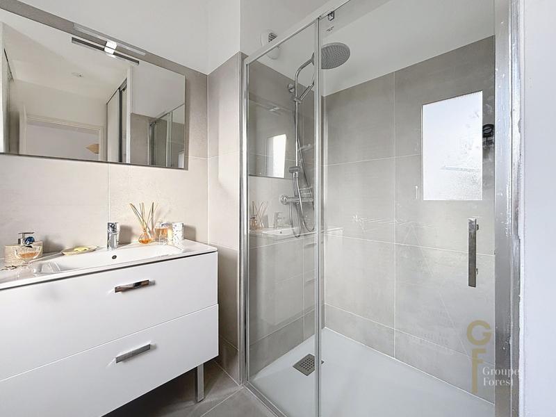 Appartement - 80 m² - 3 pièces