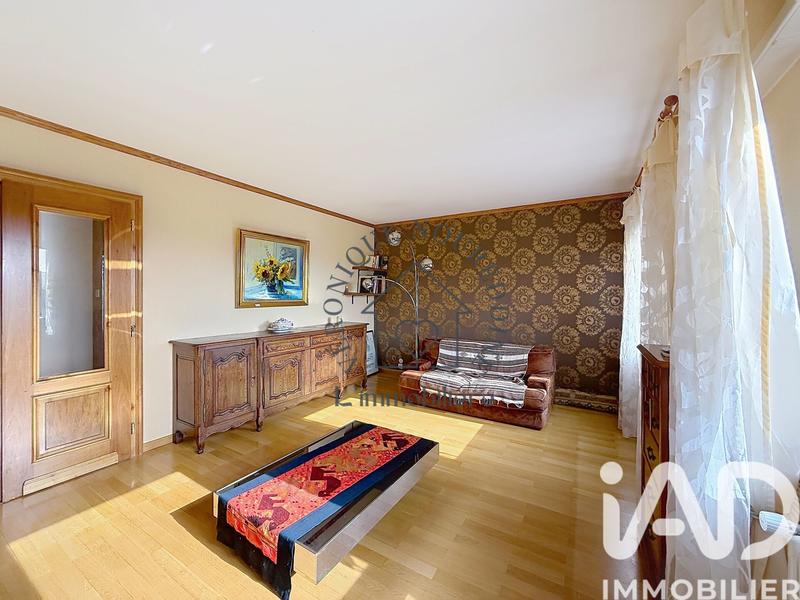 Maison - 187 m² - 8 pièces