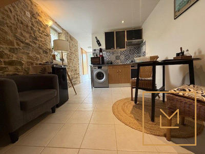 Maison ancienne - 243 m² - 8 pièces