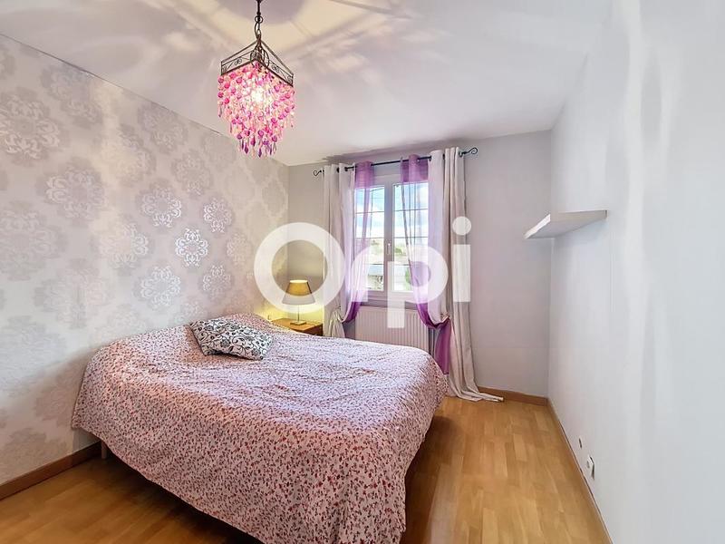 Maison - 200 m² - 7 pièces