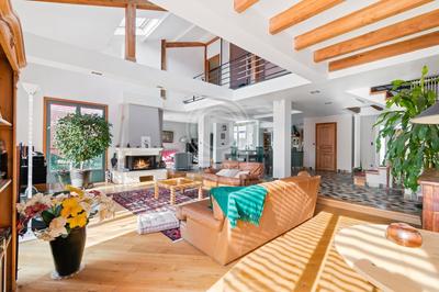 Maison ancienne - 220 m² - 7 pièces