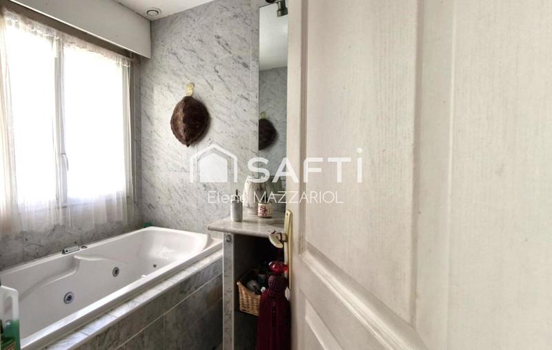 Maison - 181 m² - 6 pièces