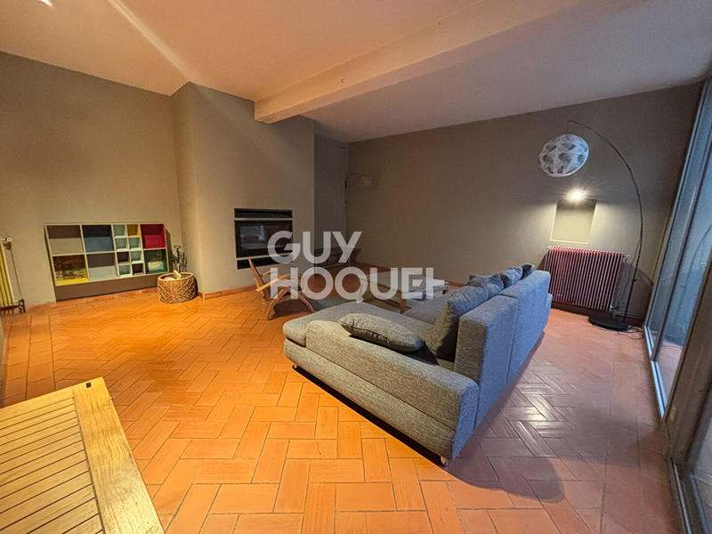 Maison - 204 m² - 6 pièces