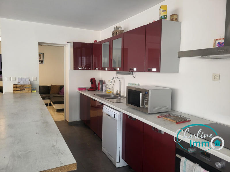 Maison - 179 m² - 7 pièces