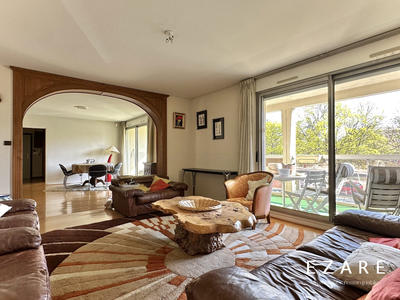 Appartement - 152 m² - 6 pièces