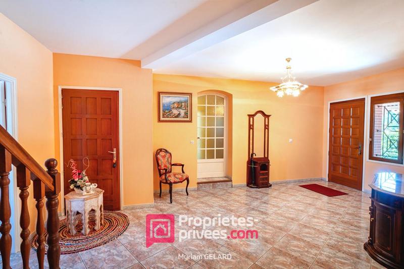 Maison - 296 m² - 8 pièces