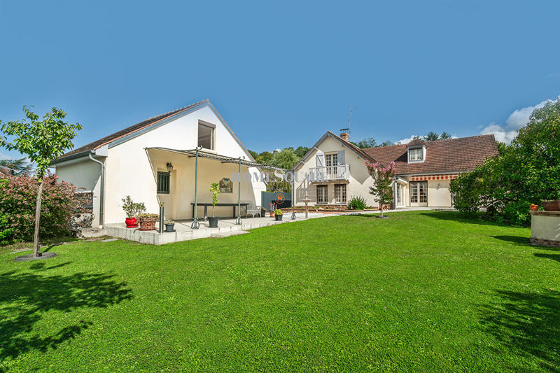 Maison - 193 m² - 10 pièces