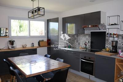 Appartement - 85 m² - 4 pièces