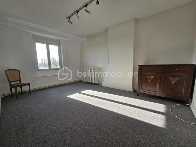 Maison - 165 m² - 9 pièces