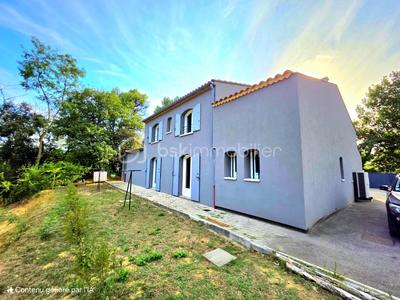 Maison de campagne - 200 m² - 6 pièces