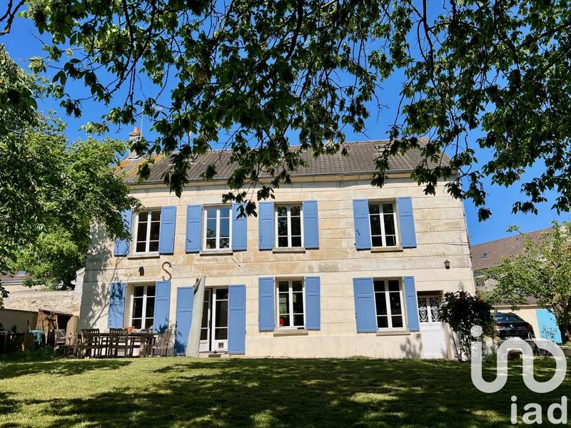 Maison - 203 m² - 8 pièces