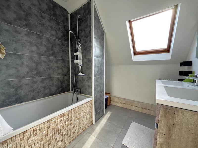 Maison - 89 m² - 4 pièces