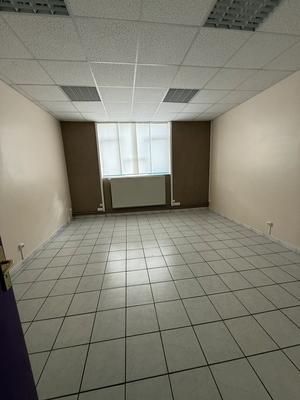 Bureau - 126 m² - 5 pièces