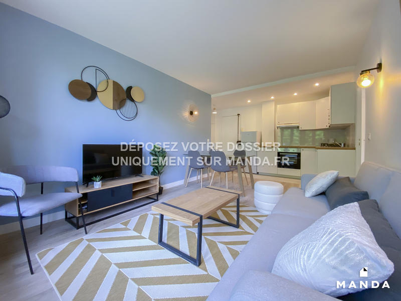 Chambre - 9 m² - 4 pièces