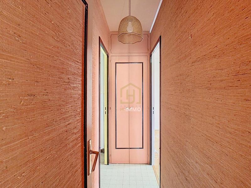 Appartement - 98 m² - 5 pièces