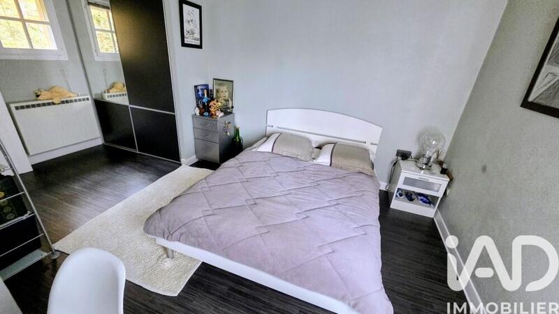 Maison - 188 m² - 10 pièces