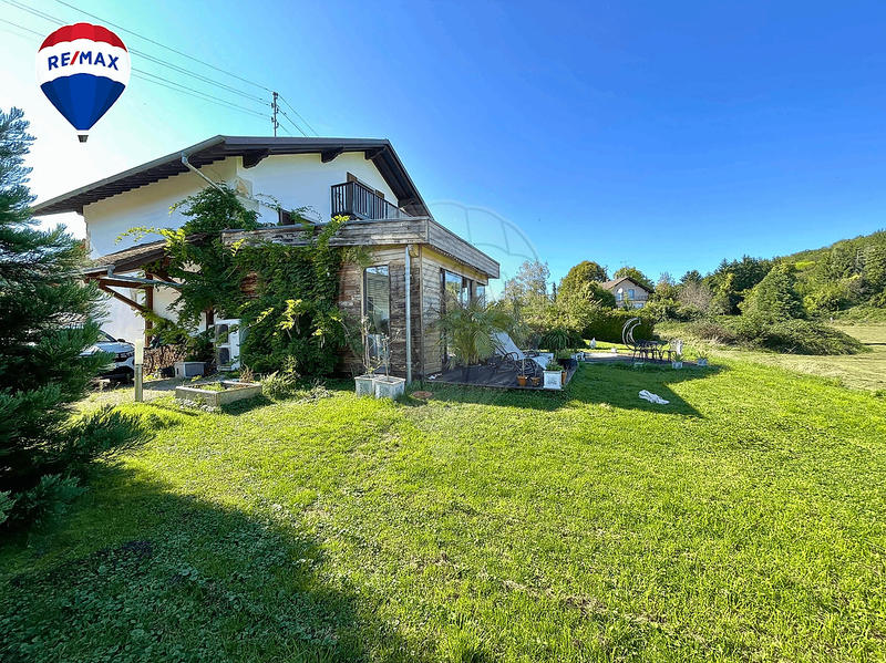 Château - 240 m² - 9 pièces