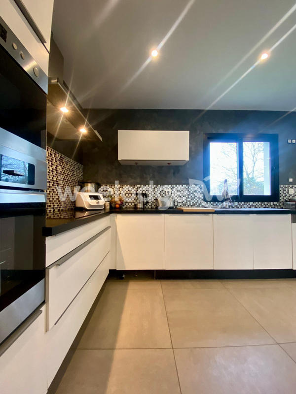 Maison - 165 m² - 6 pièces