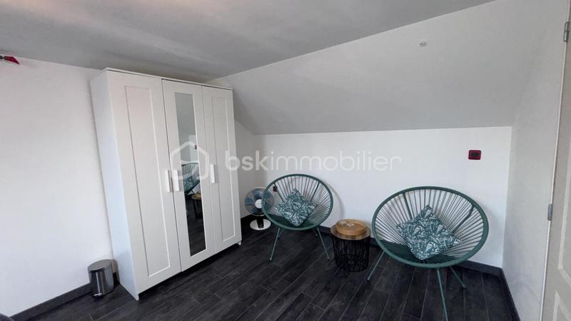 Demeure - 180 m² - 7 pièces