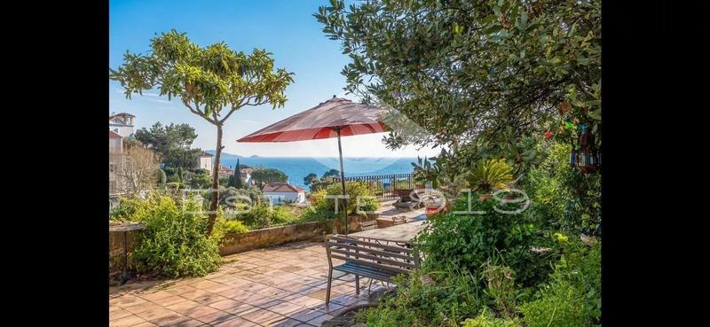 Maison - 182 m² - 7 pièces