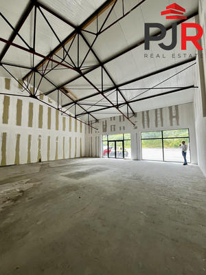 Local commercial - 190 m²