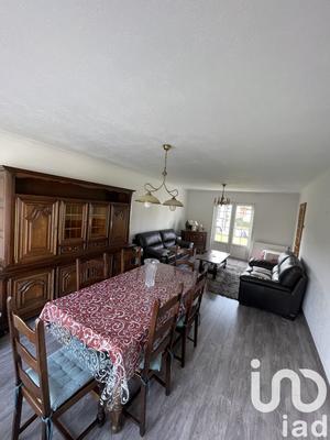 Maison - 87 m² - 5 pièces