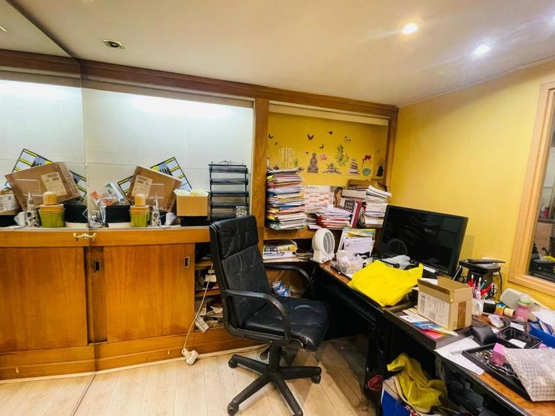 Local commercial - 66 m² - 4 pièces