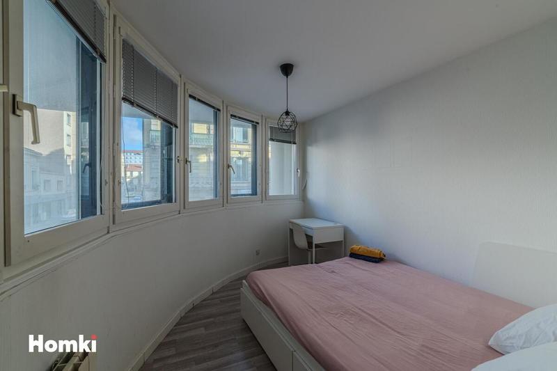 Appartement - 80 m² - 4 pièces