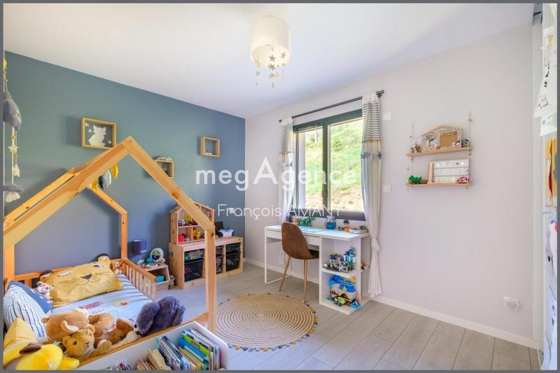 Maison - 163 m² - 6 pièces