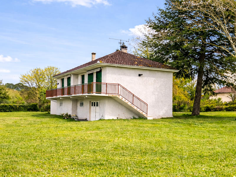 Maison - 110 m² - 5 pièces