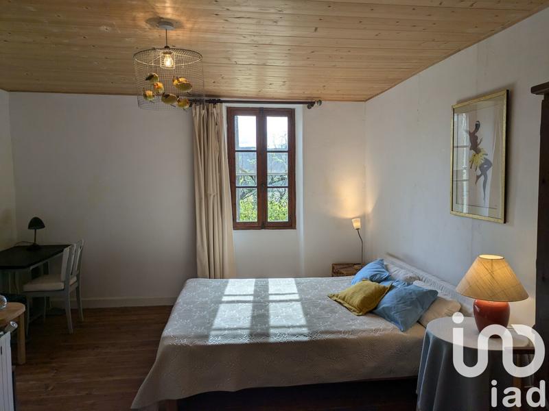 Maison - 217 m² - 7 pièces