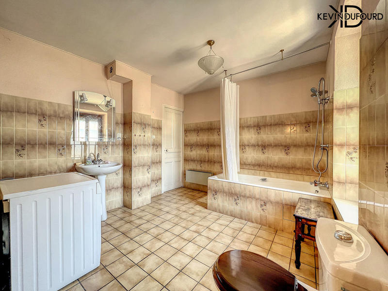 Immeuble - 200 m² - 5 pièces