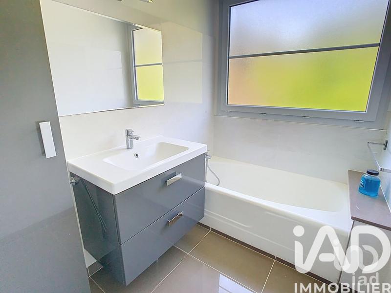 Appartement - 90 m² - 3 pièces