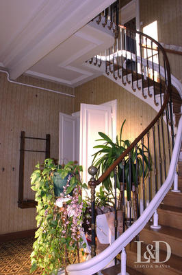 Maison - 243 m² - 7 pièces