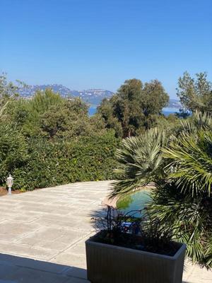 Maison - 250 m² - 8 pièces